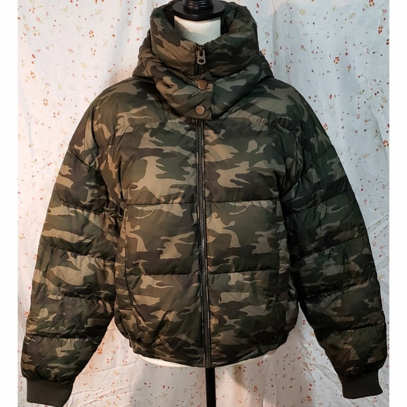 Lucky Brand Camo Puffer Coat Jacket Green Hooded Full Zip - Picture 2 of 4